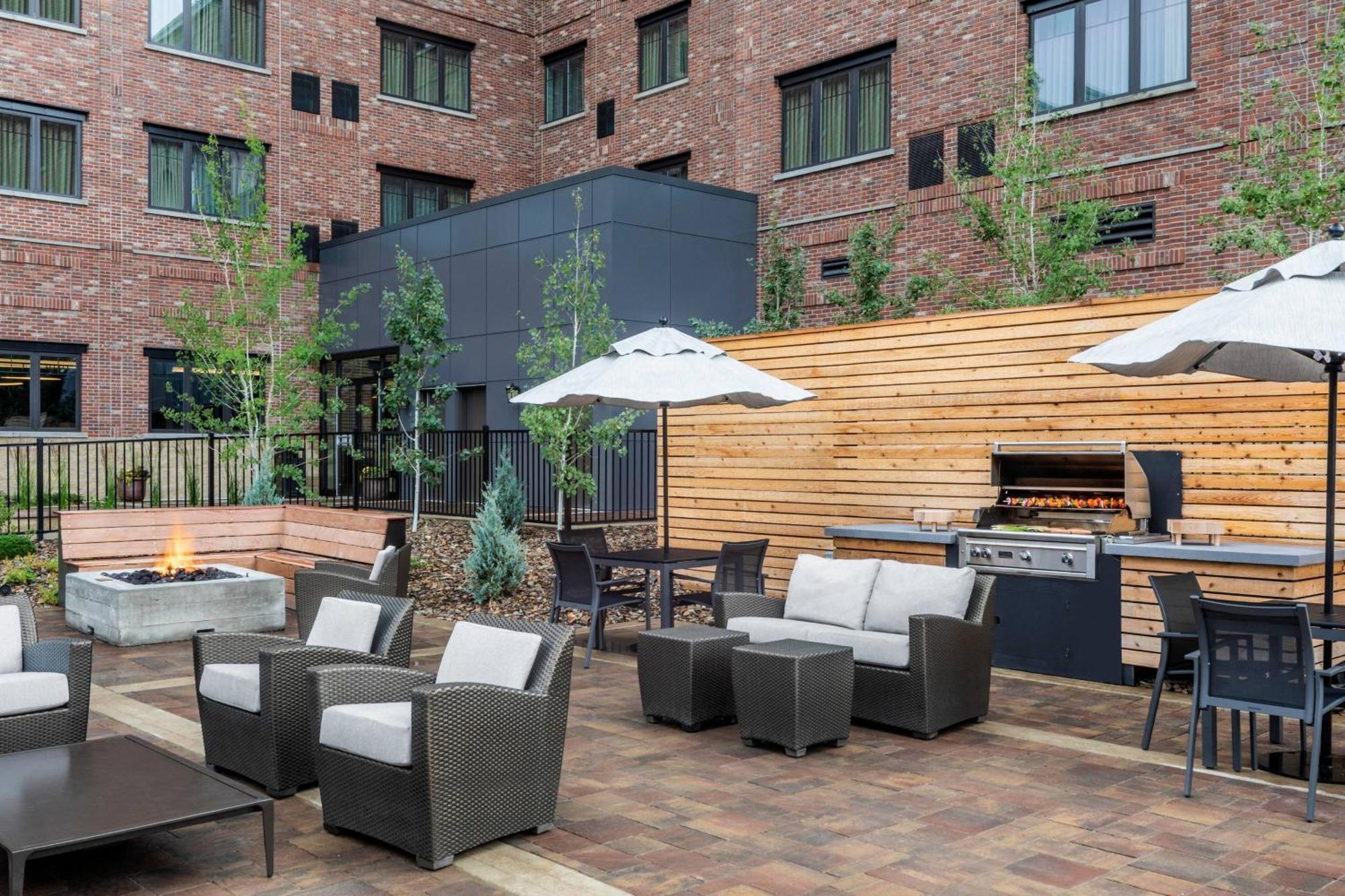 Residence Inn By Marriott Big Sky/The Wilson Hotel Екстер'єр фото